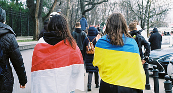 «Конкурентки забирают нашу страну и мужчин!» Молодые польки выступили против украинок, которые уводят у них мужей