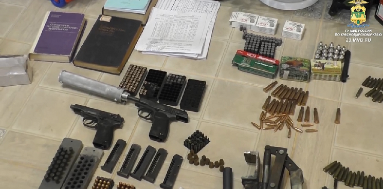 За два дня на Кубани сотрудники полиции изъяли более 70 единиц оружия