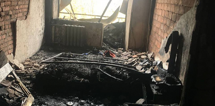 «Вместо квартиры осталось пепелище»: в Новороссийске выпивший мужчина устроил пожар в многоэтажке, в котором сам погиб