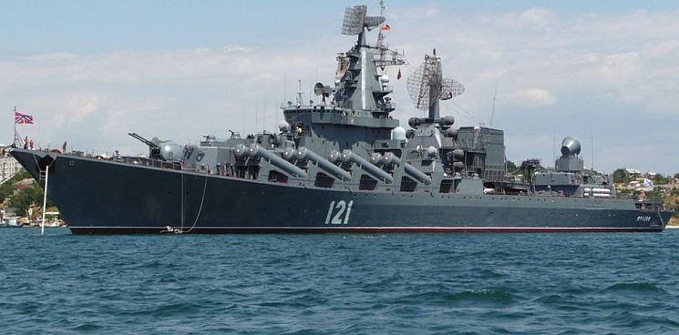 Крейсер «Москва» отразил ракетную атаку в ходе учений в Чёрном море