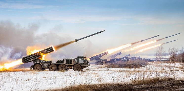 «Выжигаем нечисть!» Артиллерия ВС РФ ликвидировала опорный пункт ВСУ в Марьинке – ВИДЕО 