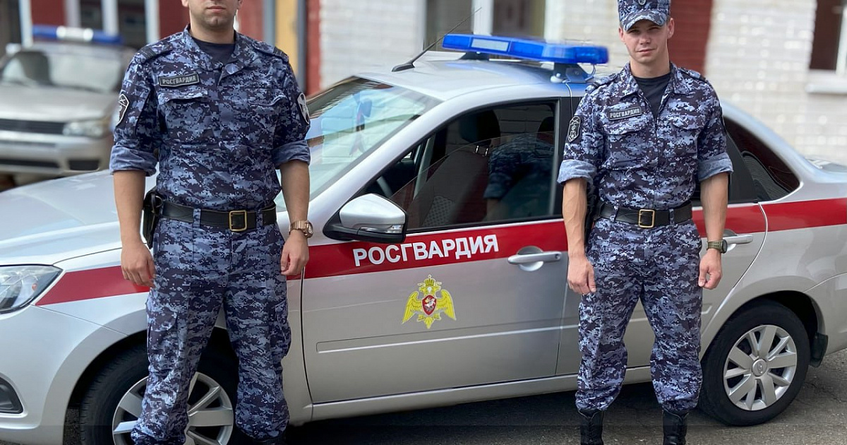 Росгвардейцы на Кубани уговорили женщину не сводить счеты с жизнью