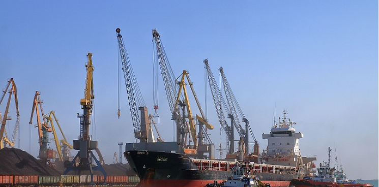Новороссийский порт, КАМАЗ, РЖД и другие предприятия попали под санкции ЕС