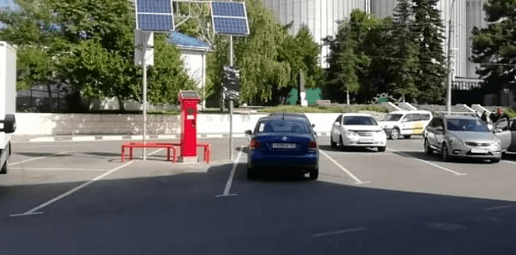В Новороссийске начали работу три новые платные парковки