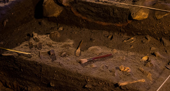 «Сокровища можно экскаватором загребать!» На дне высохшего Каховского водохранилища продолжают находить артефакты древности