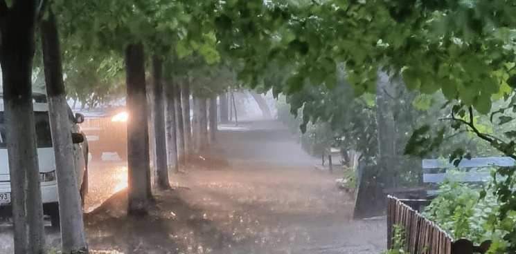 «Ах, эти летние дожди!» В Краснодарском крае 9 июля местами пройдут дожди, днём потеплеет до 30°