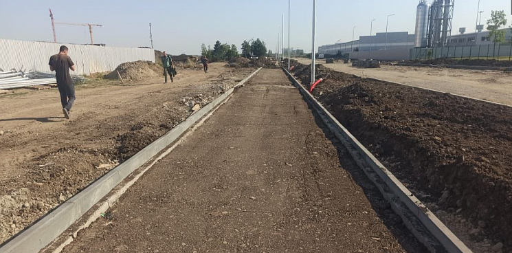 Новую дорогу к школе по улице Конгрессной в Краснодаре откроют к 1 сентября