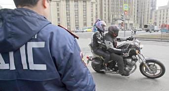 Петербург стал первым городом, где наказывают за громкую езду в авто. Когда дрифтеров будут штрафовать в Краснодаре?