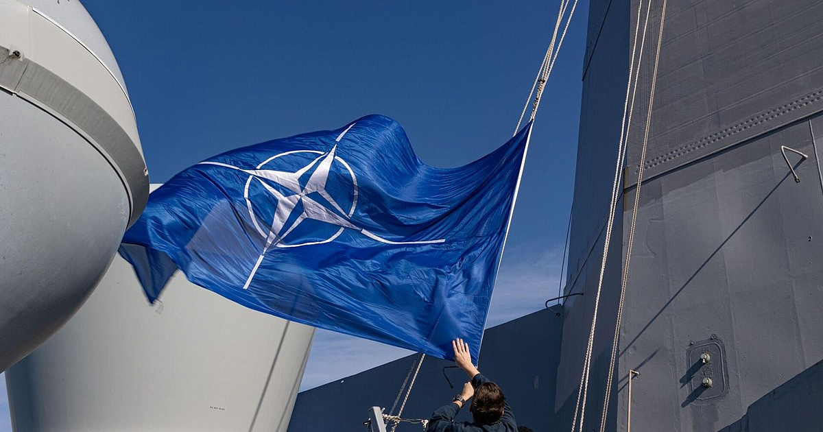 «Альянс нужен, чтобы США контролировали ЕС»: Такеру Карлсону рассказали, почему в НАТО не взяли РФ, а Германия не против взрыва Северных потоков