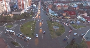 В Краснодаре закрыли для проезда три квартала в центре вместо пяти