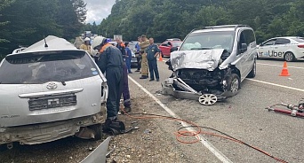 На Кубани в ДТП на трассе М-4 «Дон» погибли два человека