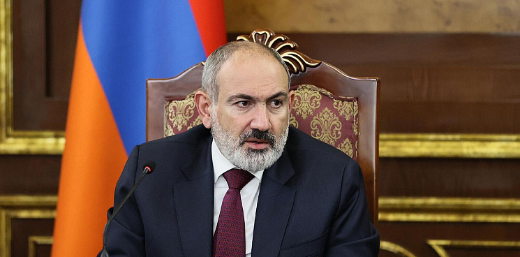 В Армении партии требуют отставки Пашиняна, а лидер протестов  архиепископ Баграт поднимает вопрос формирования временного правительства