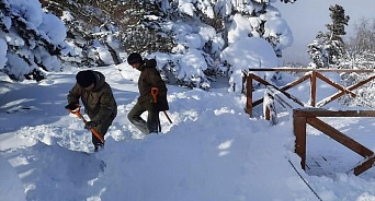  Дороги Кавказского заповедника расчистили от снега
