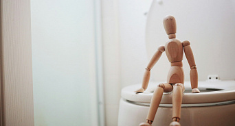 В Краснодаре маленькие пациенты ДДЦ вынуждены ходить в туалет с прозрачными окнами