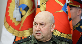 «Трудное решение, пришлось отступить на более выгодные позиции?» Опальный генерал Суровикин якобы получит «неплохую» должность по «СНГ»  