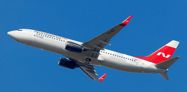 Летевший в Краснодар самолёт сел в Москве из-за сигнала о разгерметизации