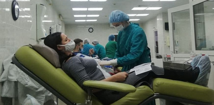 В больницах Краснодара сложная ситуация с запасом крови, не хватает доноров