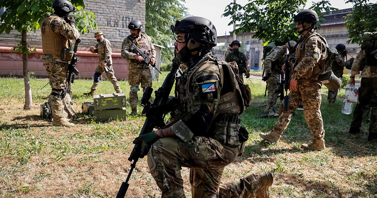 «Воевал за бандеровцев - сядешь!» Польские наёмники могут сесть в тюрьму, если уехали воевать за Киев без разрешения