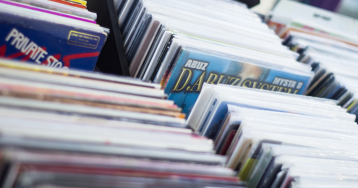 «Пойман путешественник во времени?» На Кубани бизнесмен может сесть в тюрьму за незаконную продажу компакт-дисков с музыкой