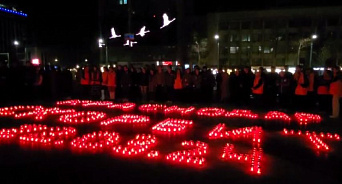 «Краснодар скорбит»: на главной площади города проводят акцию поминовения жертв теракта в «Крокус Сити Холле»