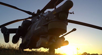 «Никогда без нас» Экипажи вертолётов ВС РФ поддерживают с воздуха своих товарищей и поражают цели противника – ВИДЕО 