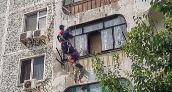 Мужчину в Новороссийске спасли от смерти бельевые веревки при падении с 5 этажа