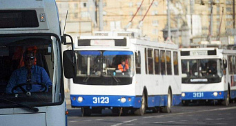 Из-за нехватки персонала в Новороссийске сократили выпуск троллейбусов на линии
