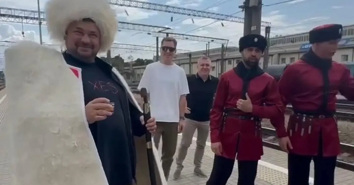Сергея Жукова приняли в казаки в Краснодаре