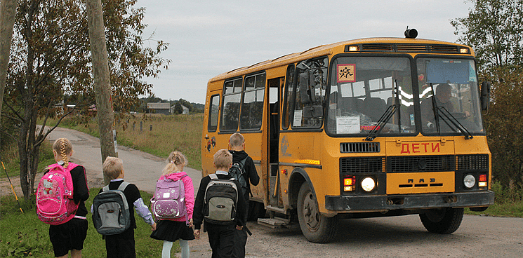 «Ученье свет – но как до него добраться?» В Краснодаре сотни детей не могут вовремя добраться в школу из-за отсутствия автобусов