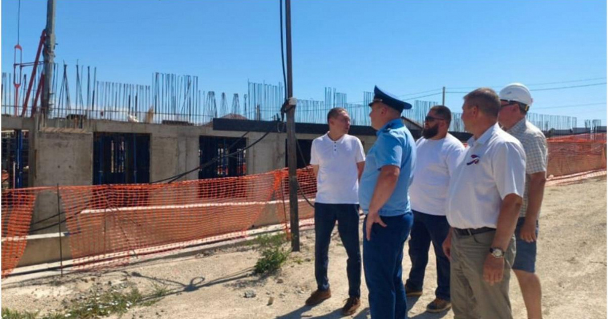 Прокурор Новороссийска проверил строительство поликлиники в селе Борисовка