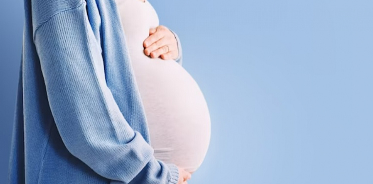 Беременной жене мобилизованного предложили на время родов сдать старшего сына в детдом – после публикации в СМИ власти помогли женщине