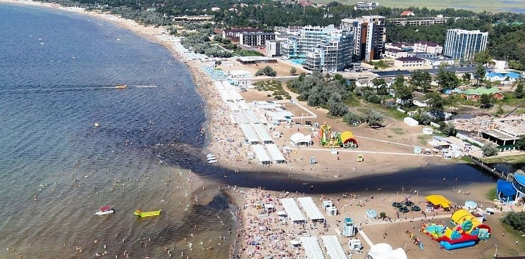 Вода на черноморских курортах очистится за неделю