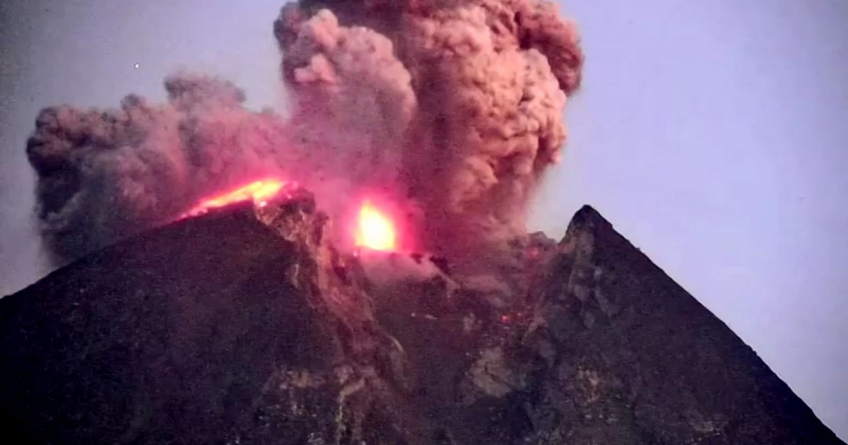 В Индонезии снова проснулся вулкан