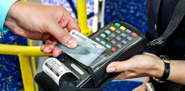 Краснодарские перевозчики объяснили, почему не проходят оплаты картой в общественном транспорте 