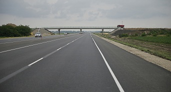 Стало известно, сколько денег выделят на ремонт дорог на Кубани в 2022 году