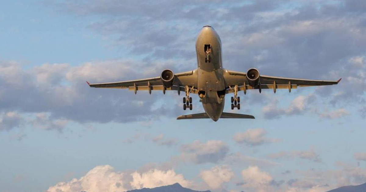 Пассажирка рейса Сочи–Новокузнецк избила туфлей соседа по креслу