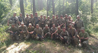 «Дружим, пока фоткаемся, а воевать - не пойдём»: мобилизованные бойцы ВСУ до полусмерти забили своего командира из-за приказа отправиться на позиции под Купянском