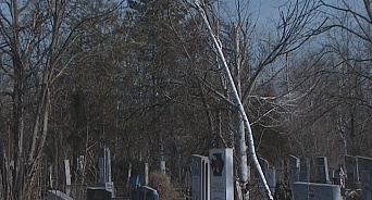В Краснодаре названы требования для посетителей кладбищ на Радоницу
