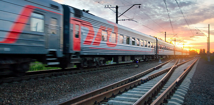РЖД увеличивает количество мест в поездах, следующих с Юга России