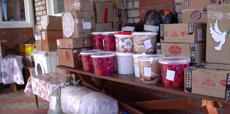«Организовывать людей не пришлось - всё делается по зову сердца!» Жители станицы Новокорсунской отправили несколько тонн гуманитарной помощи и барашка в зону СВО
