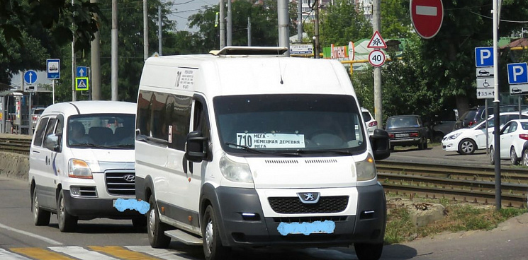 В Краснодаре во время работы умер водитель маршрутного автобуса