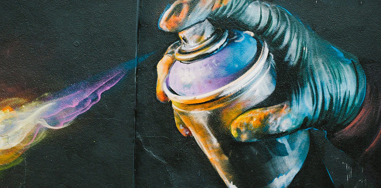 «Законными граффити против незаконной рекламы!» Краснодарские художники преобразят облик подстанций 