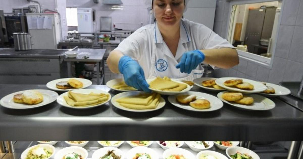 Мошенники рассылают сообщения о повышении платы за питание в школах Кубани