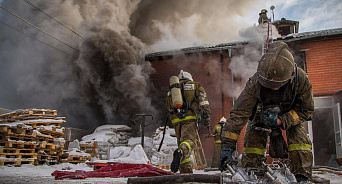 В Сочи два человека погибли во время пожара в строящемся здании 