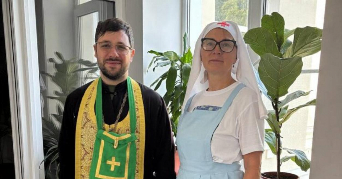 В Армавире пациентам горбольницы победить болезни помогают сестры милосердия 