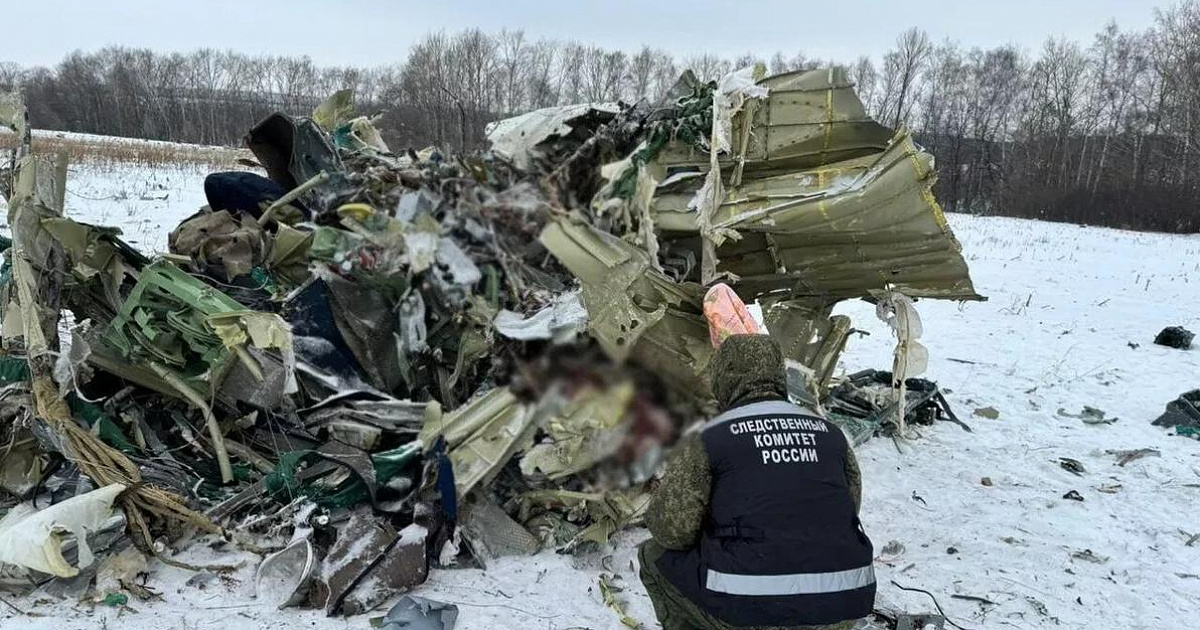 Пропагандисты Зеленского запутались во вранье и не могут объяснить, почему ВСУ сбили ИЛ-76 с пленными боевиками