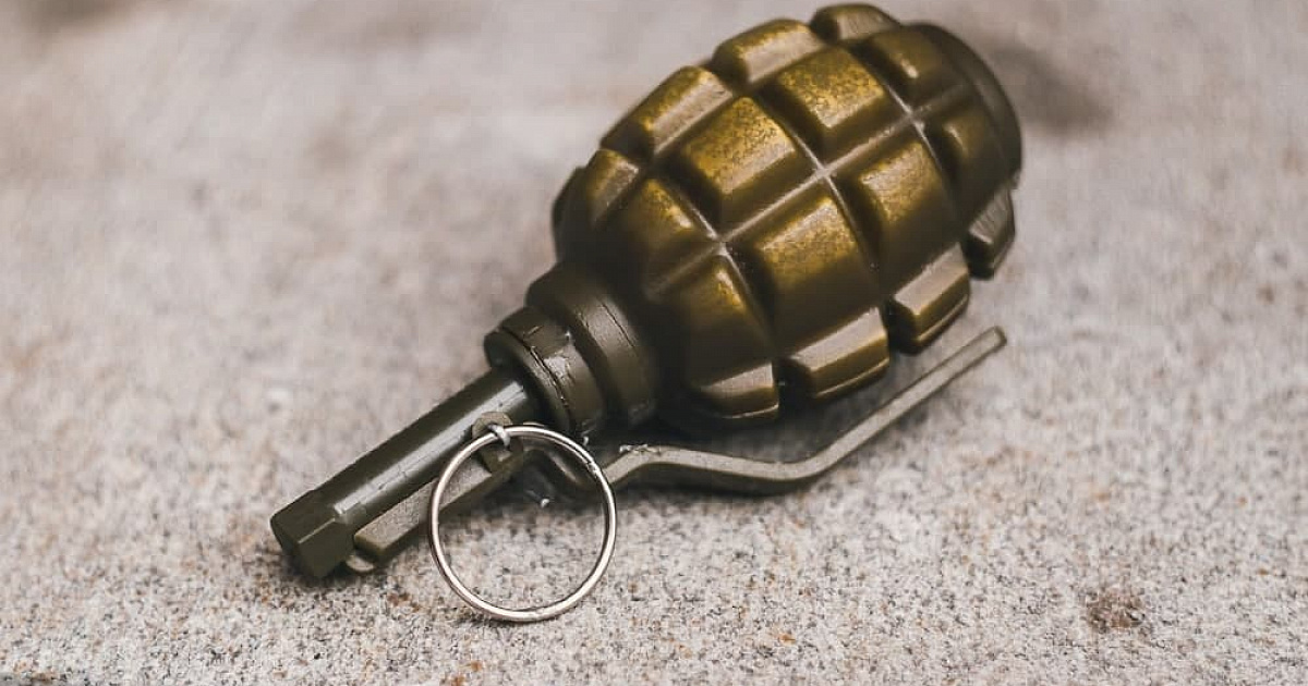 В Ейске школьник взорвал страйкбольную гранату и оказался в больнице