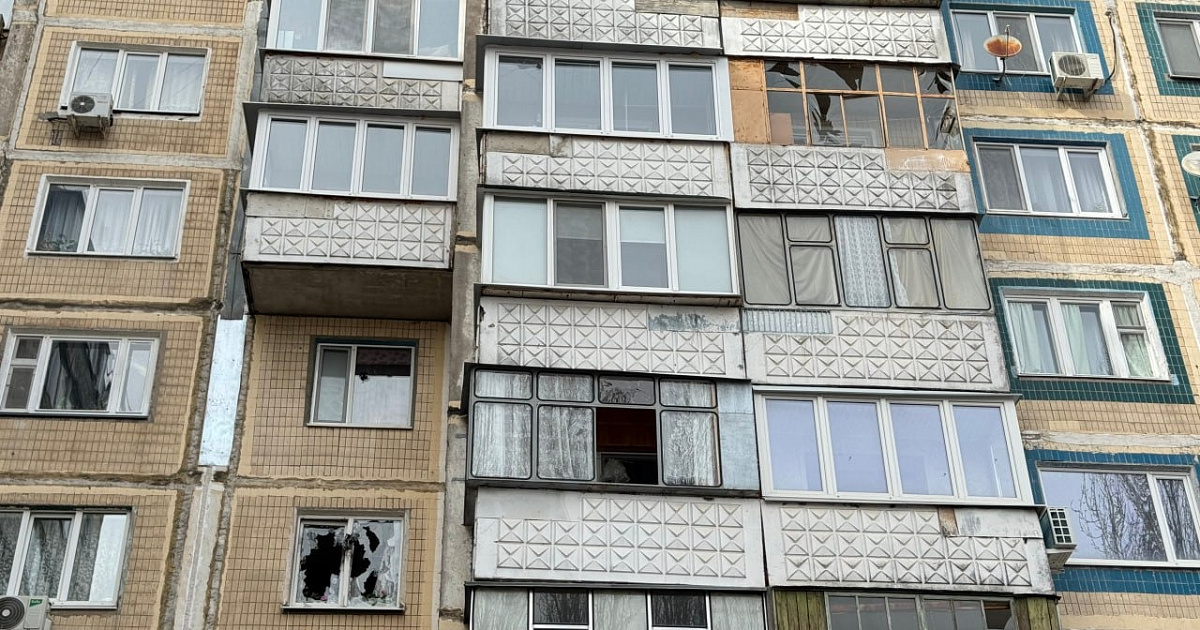 В Белгороде при атаке украинским БПЛА многоквартирного дома погиб человек 