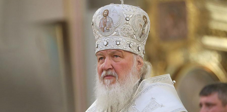 Патриарх Кирилл упал во время литургии в храме в Новороссийске - ВИДЕО