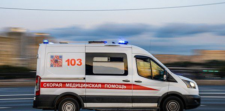 «Медики пытались откачать, но безуспешно!» В Краснодаре не справился с управлением и погиб водитель мотоцикла